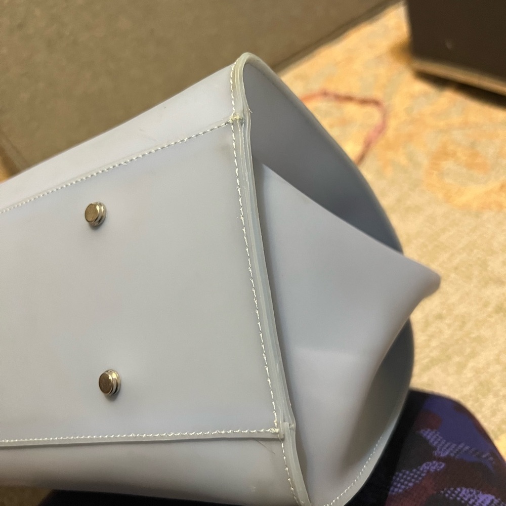 Purses purses purses - Picture 14 of 15